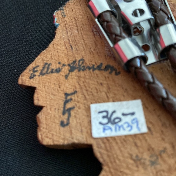 Hand carved and painted Ellis Johnson Wood Bolo tie-Rare!! - Picture 6 of 7